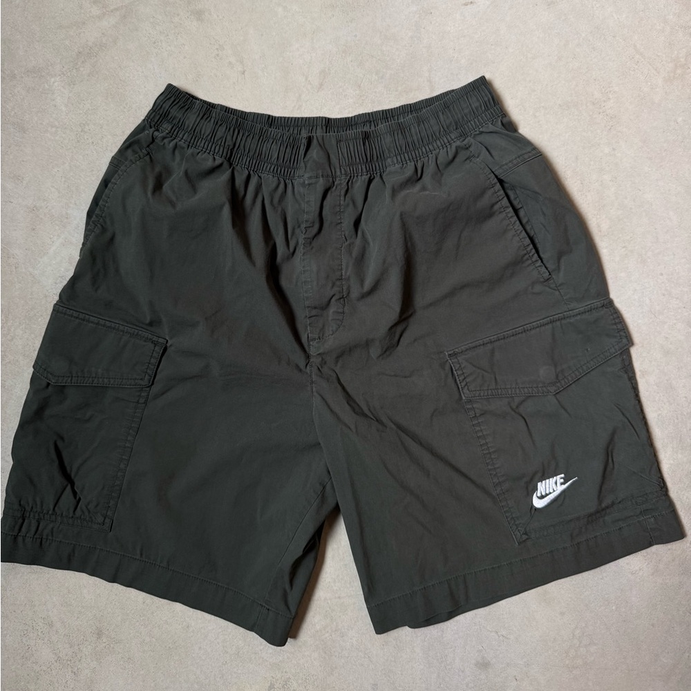 Nike Athletic Cargo Shorts Men’s